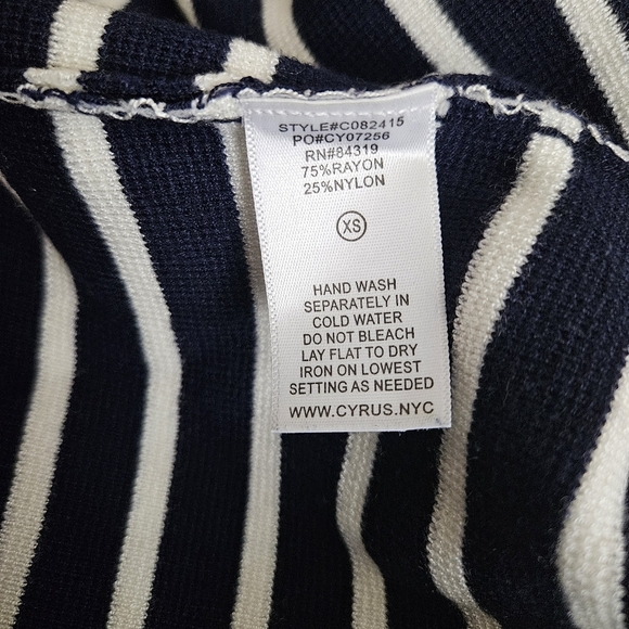 Cyrus XS Navy White Striped Sweater Nautical Pullover Collared V-Neck Resort - Picture 8 of 8